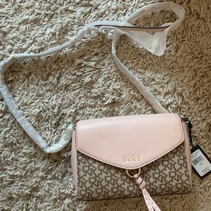 DKNY Donna Karan Flat Crossbody Handbag NWT